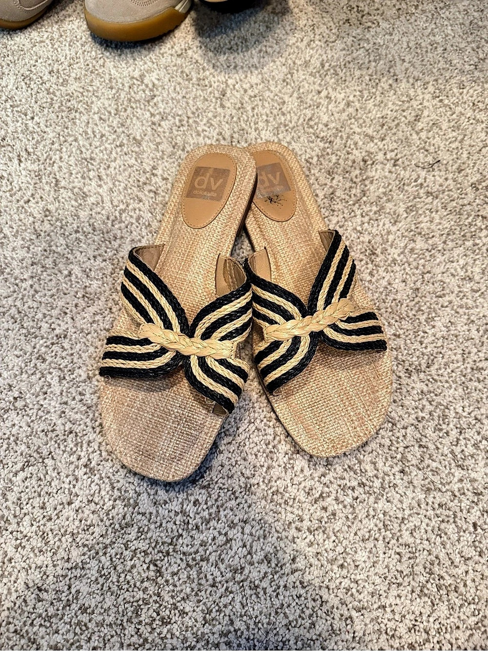 DV by Dolce Vita Striped Woven Bow Slide Sandals in Tan & Black Like New